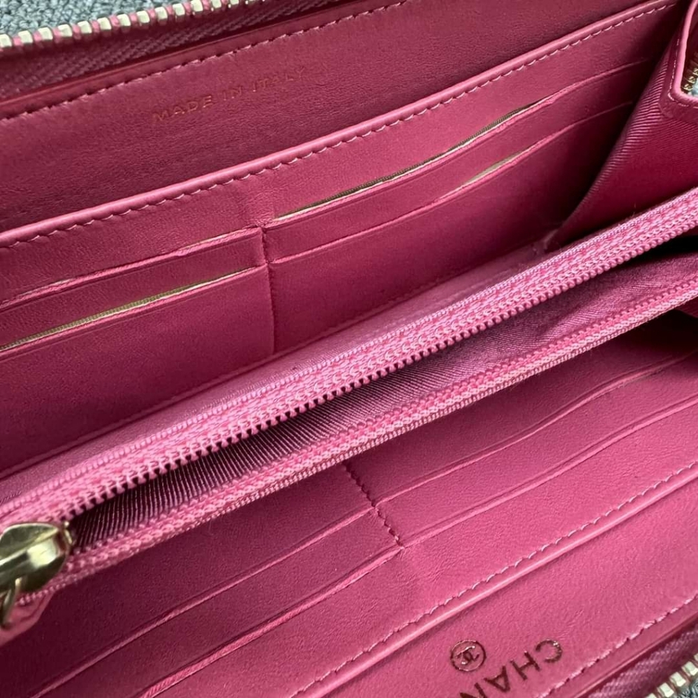 100% Authentic CHANEL Pink Leather Wallet - Picture 10 of 14